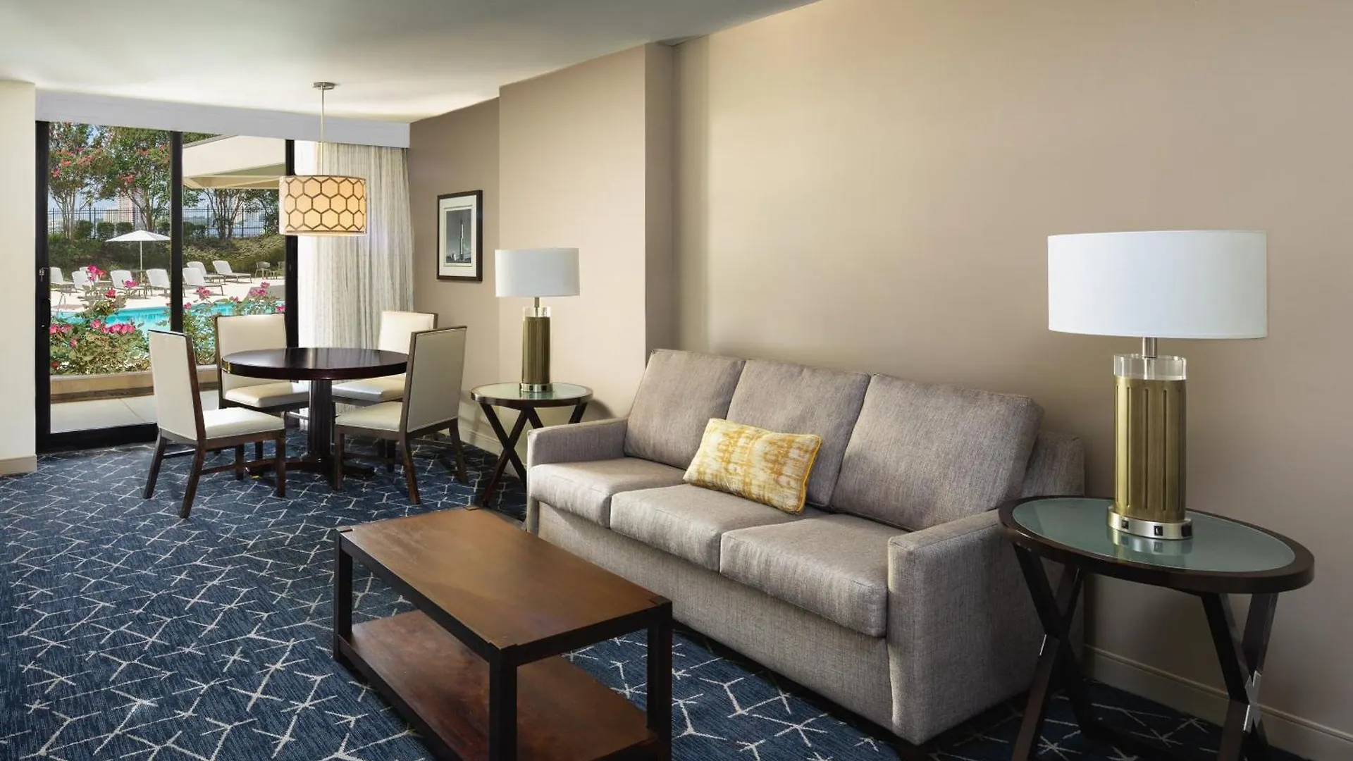 Sheraton Norfolk Waterside Hotel