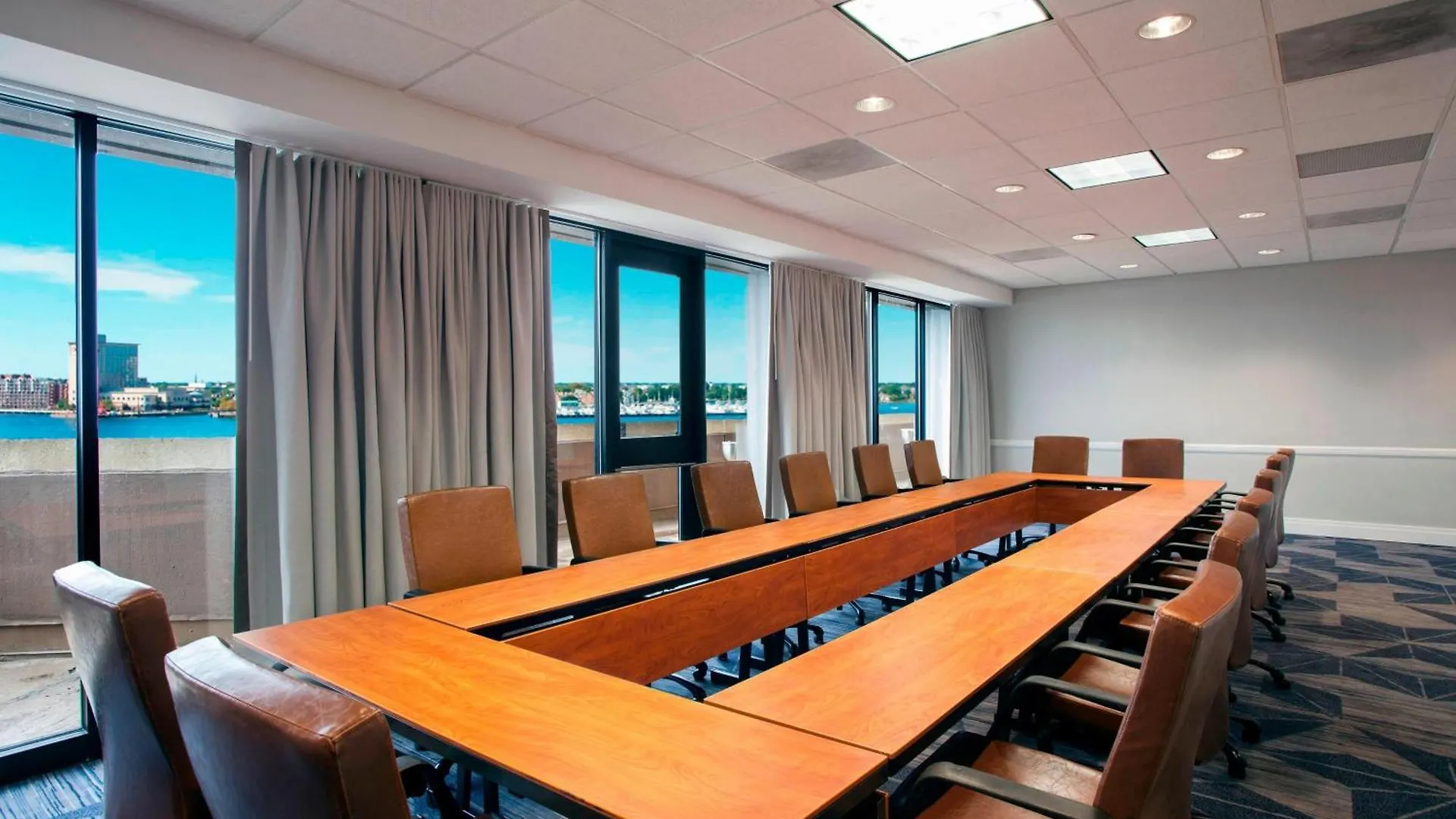 ****  Sheraton Norfolk Waterside Hotel Estados Unidos