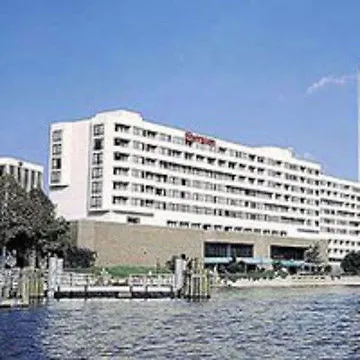 ****  Sheraton Norfolk Waterside Hotel Estados Unidos