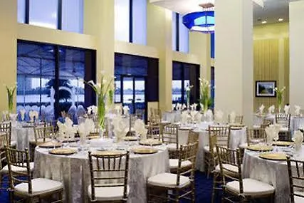 Sheraton Norfolk Waterside Hotel 4*,  Estados Unidos
